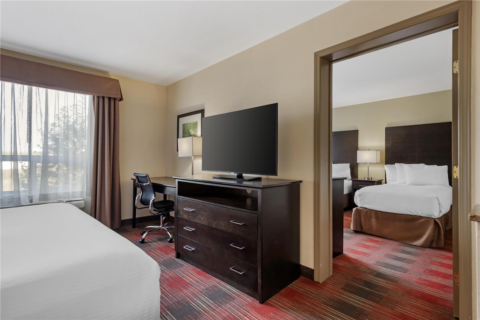 Фото Best Western Plus Red Deer Inn & Suites