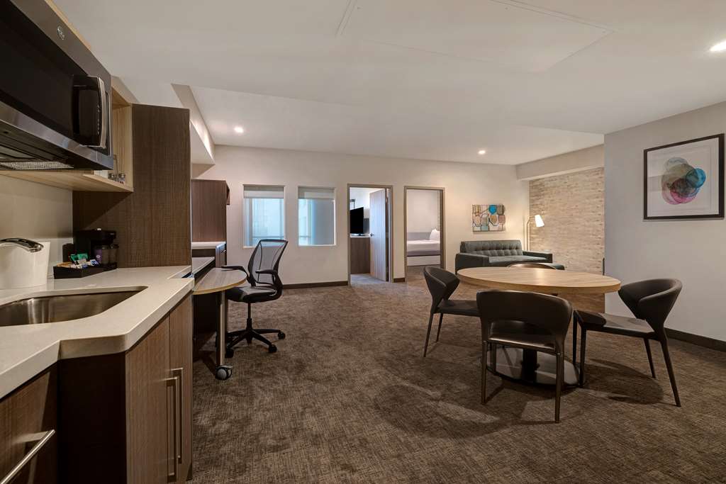Фото Home2Suites by Hilton Anaheim Resort