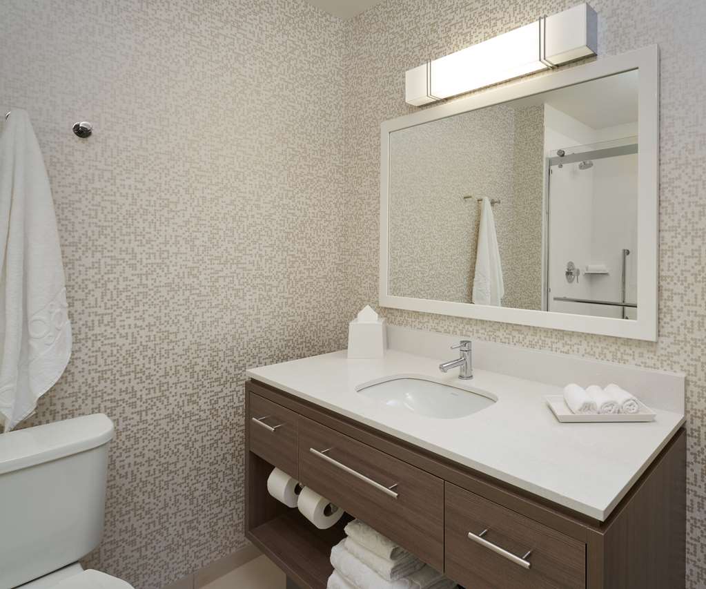 Фото Home2 Suites by Hilton Ft. Lauderdale Downtown, Fl