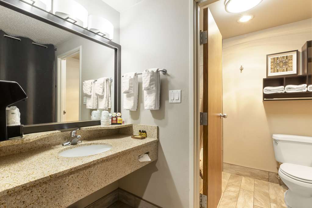 Фото Best Western Plus Midwest Inn