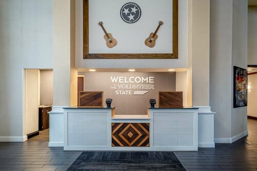 Гостиница Hampton Inn & Suites Nashville-Vanderbilt-Elliston Place в Нашвилле