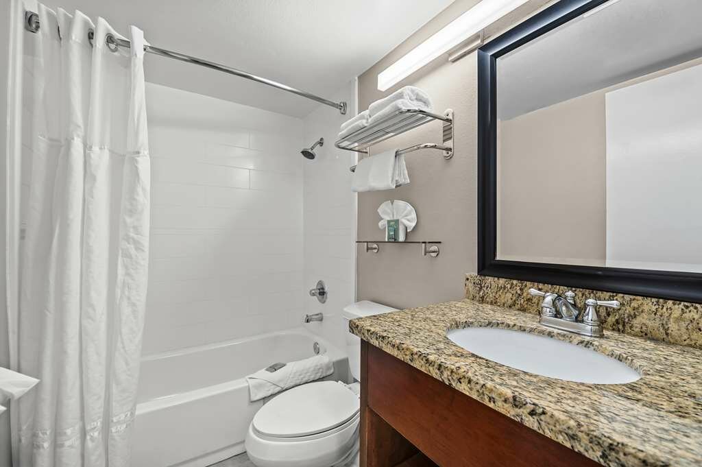 Фото Best Western Los Alamitos Inn & Suites