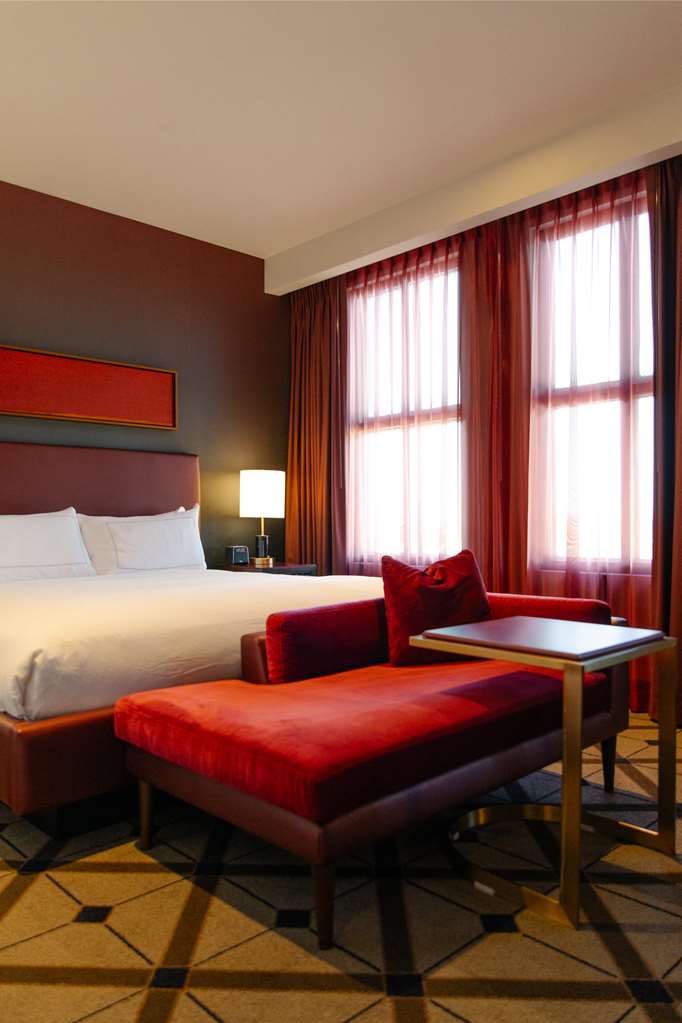 Фото The Exchange Sacramento, Curio Collection by Hilton