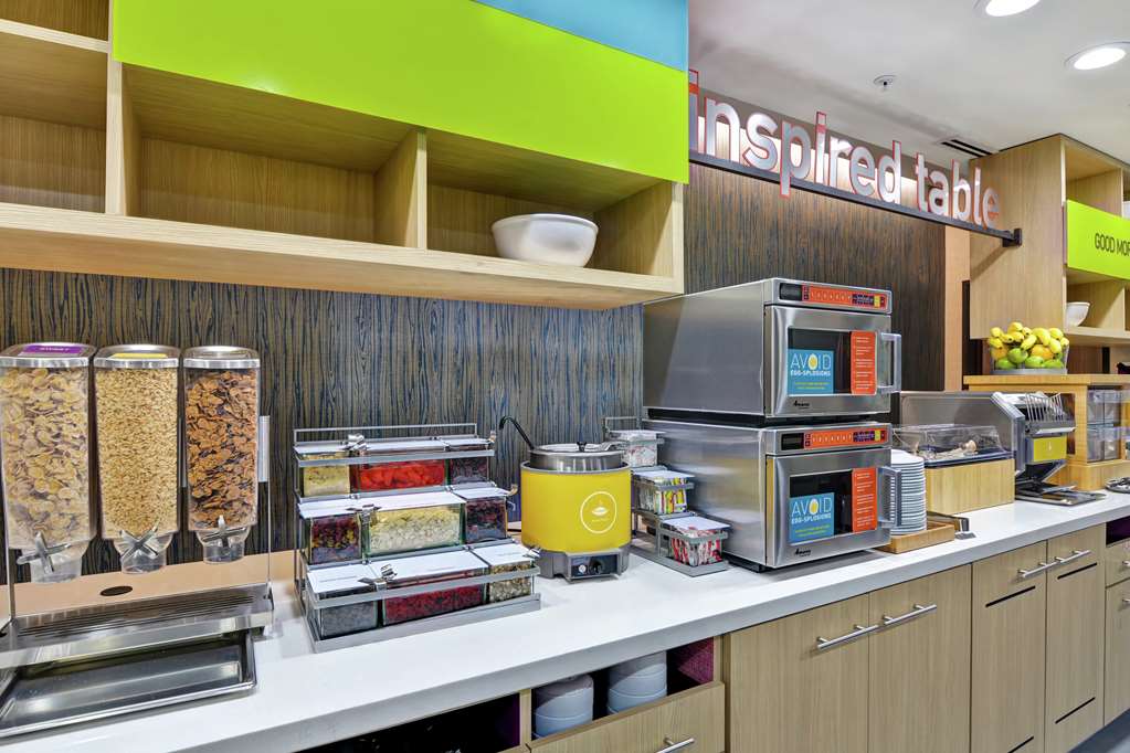 Фото Home2 Suites by Hilton Pecos