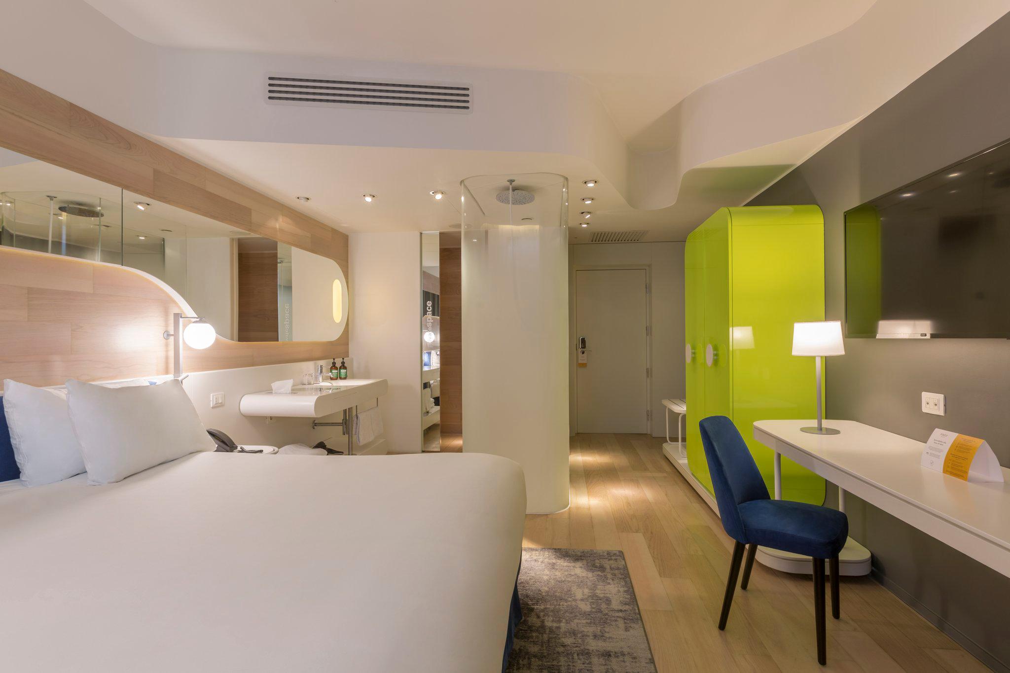 Фото Voco Milan - Fiere, an Ihg Hotel