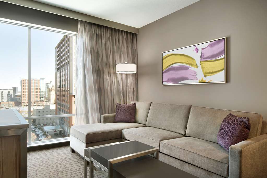 Фото Embassy Suites by Hilton Charlotte Uptown