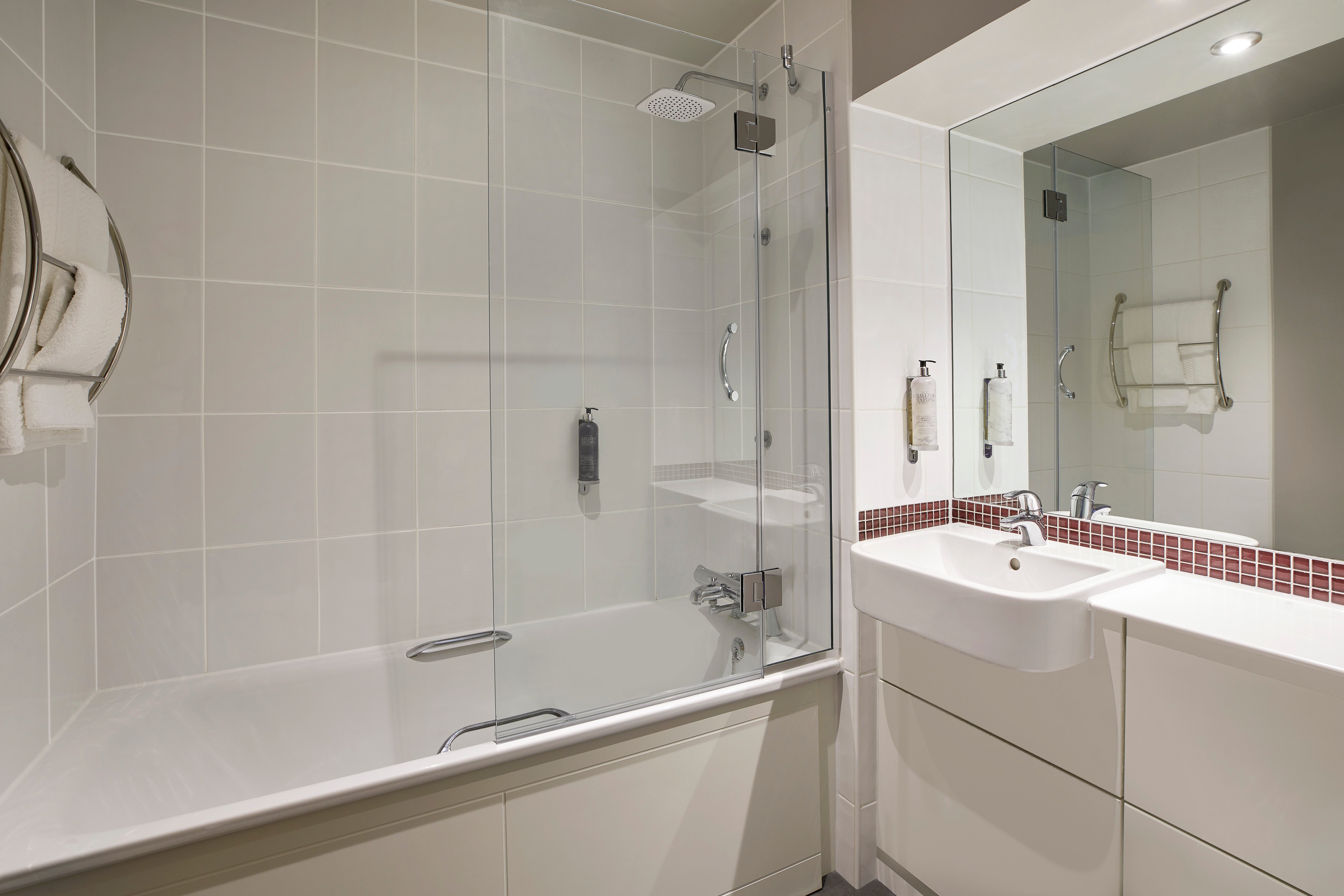 Фото Premier Inn Dundee West