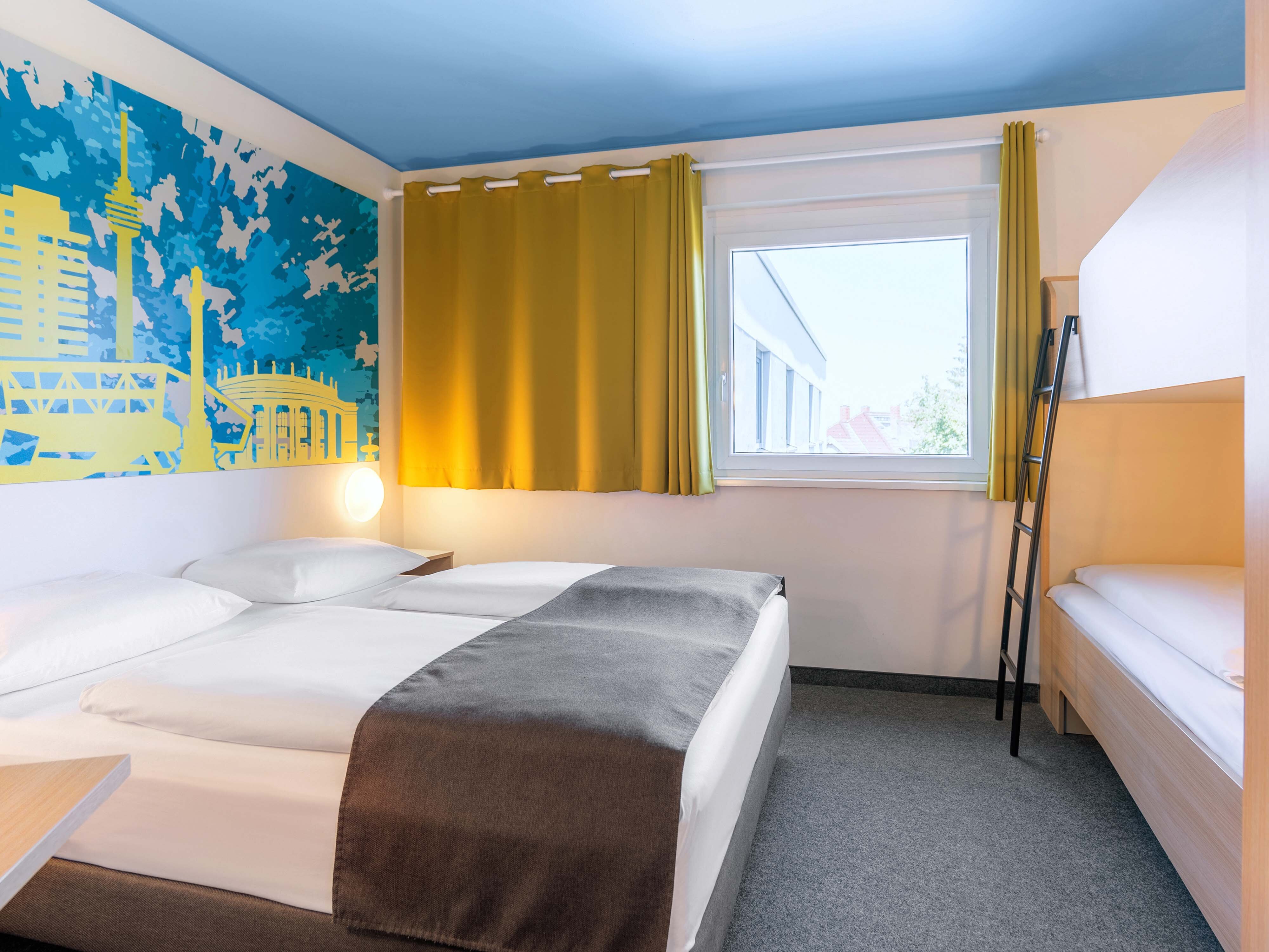 Фото B&b Hotel Stuttgart-City