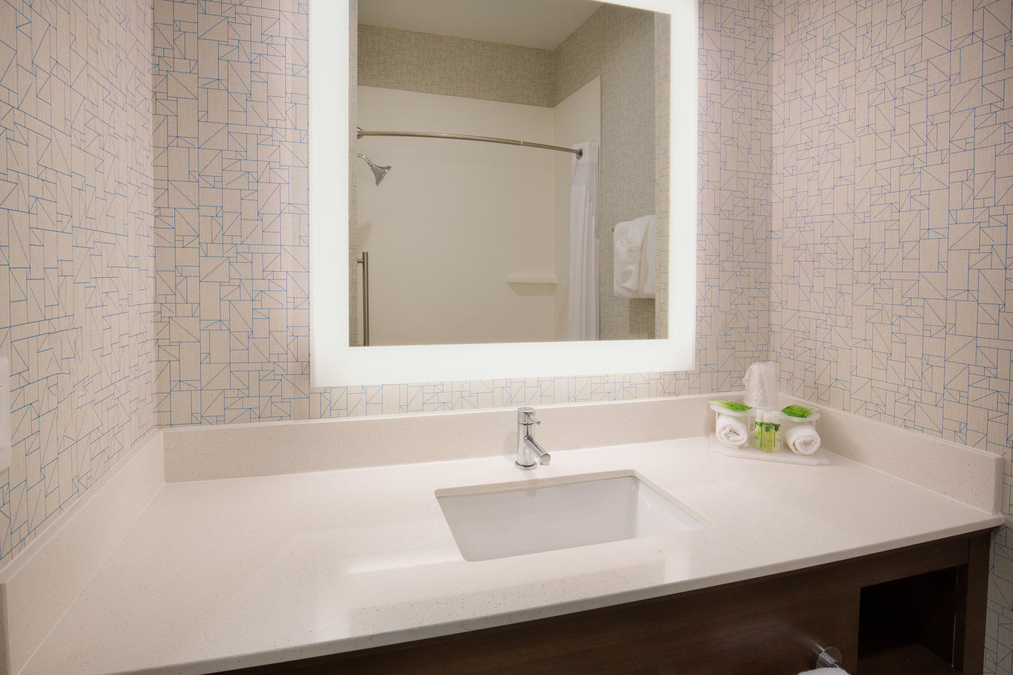 Фото Holiday Inn Express & Suites Pahrump, an Ihg Hotel