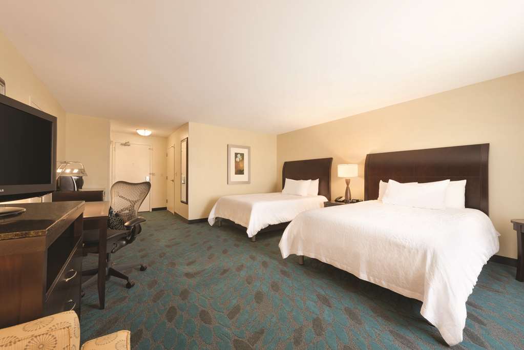 Фото Hilton Garden Inn Fargo