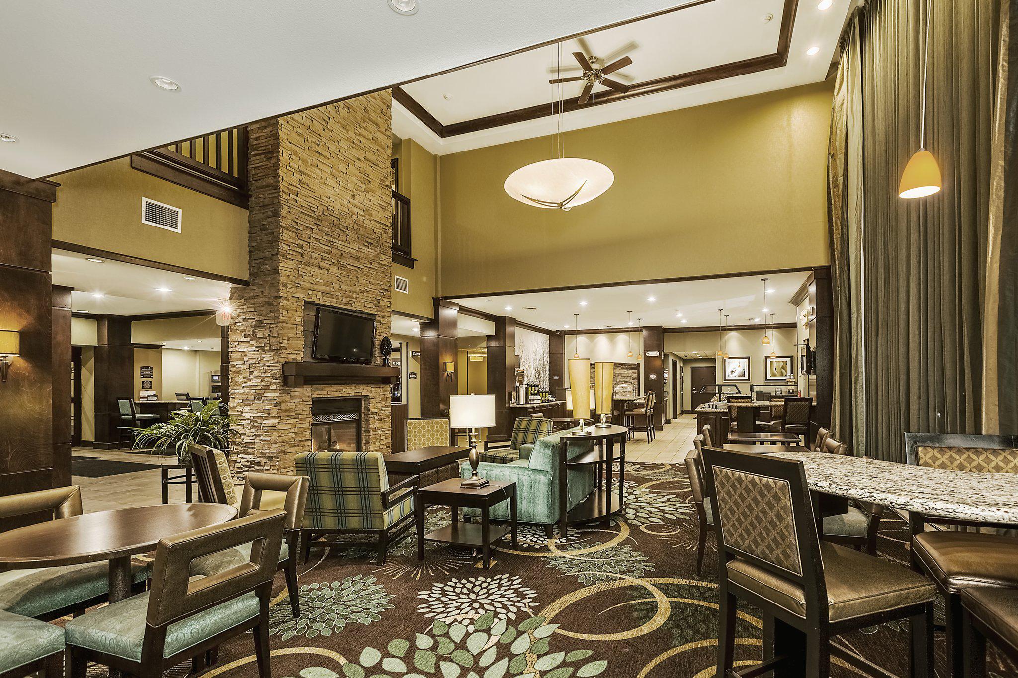 Фото Staybridge Suites Bismarck, an Ihg Hotel