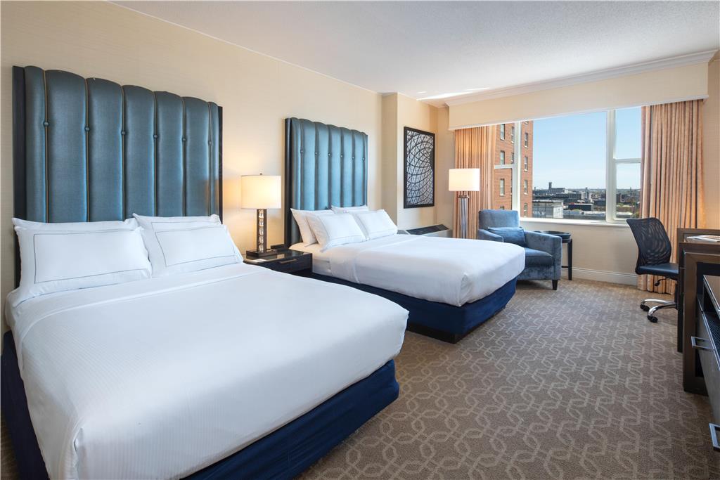 Фото Hilton Milwaukee City Center