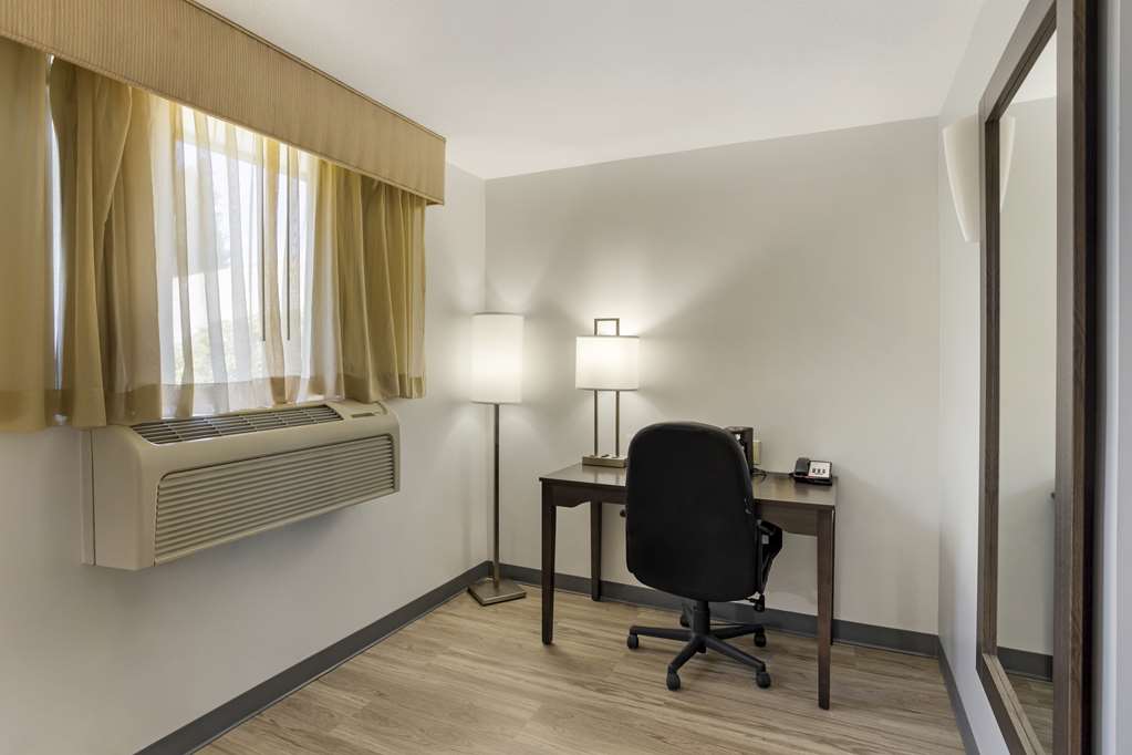 Фото Best Western DuBois Hotel