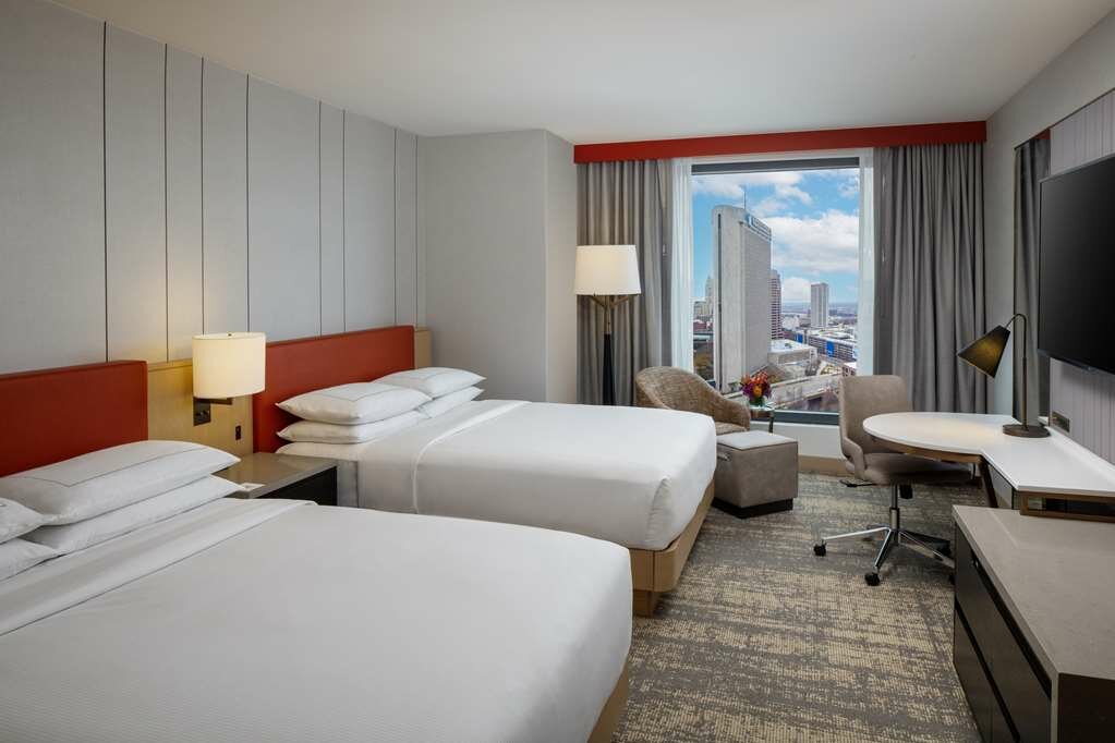 Фото Hilton Columbus Downtown