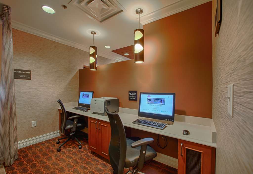 Фото Hampton Inn Atlanta-Canton