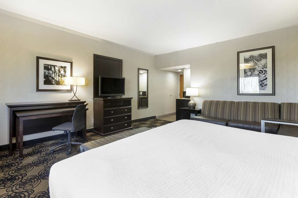Фото Best Western Plus Midwest Inn