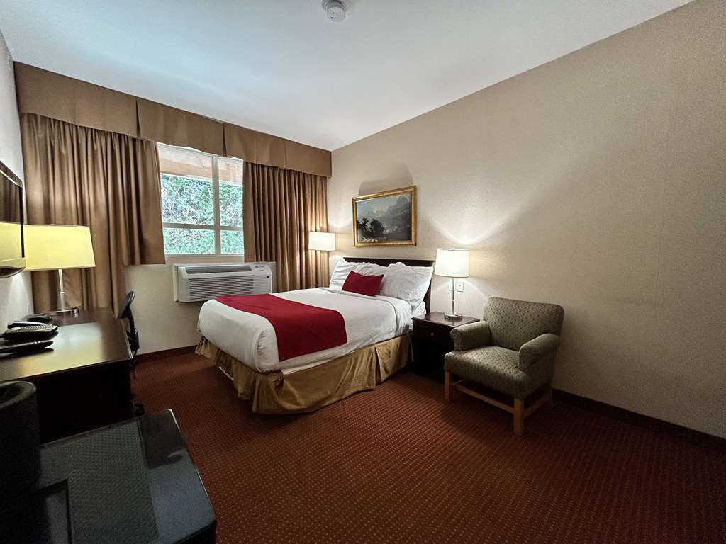 Фото SureStay by Best Western Richmond Vancouver Airport