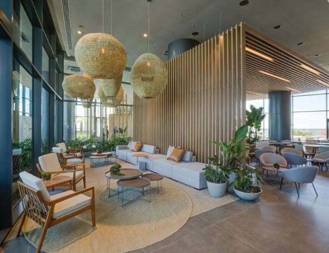 Фото DoubleTree by Hilton Porto Alegre