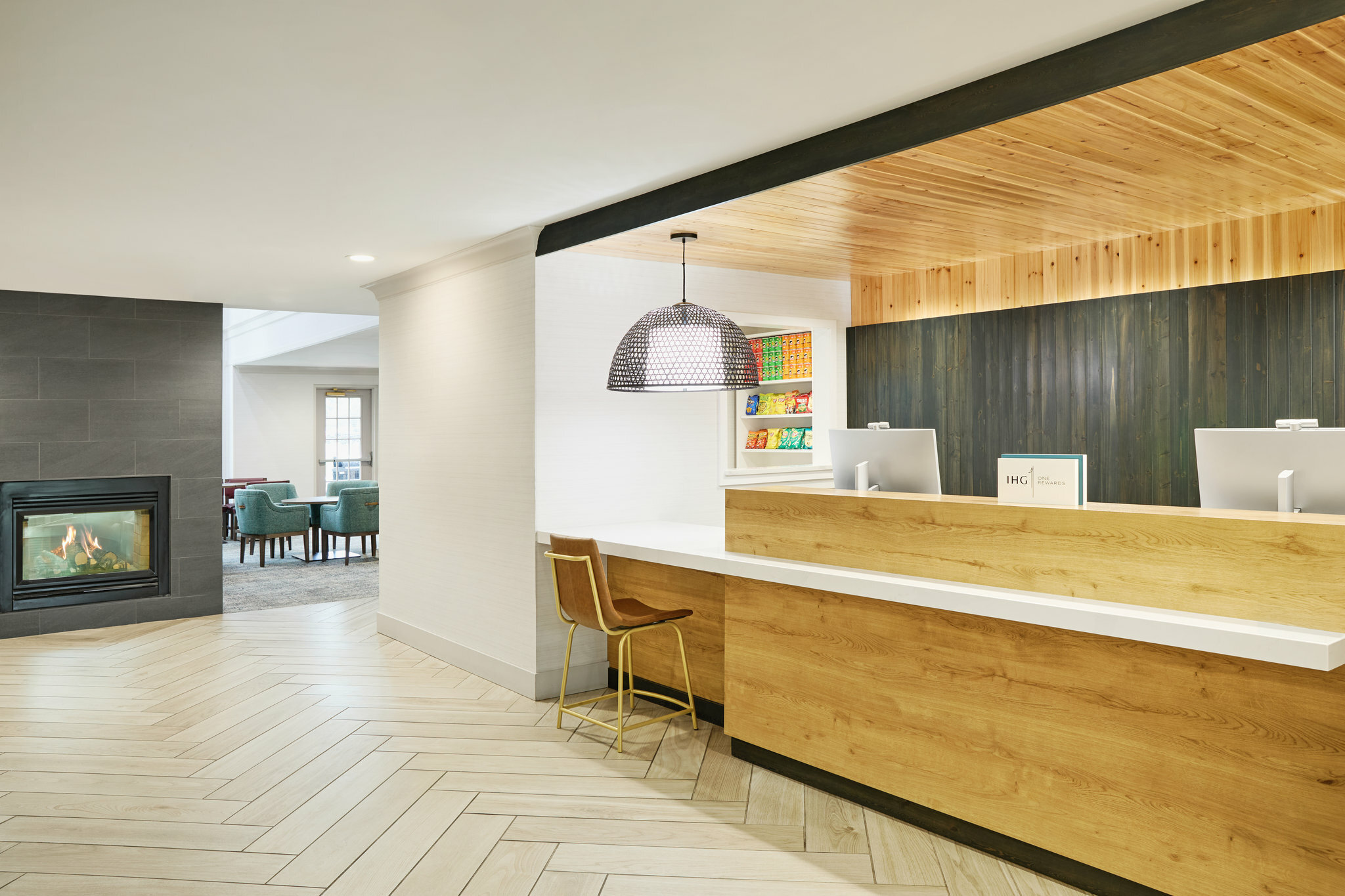 Фото Staybridge Suites Downtown Peoria, an Ihg Hotel