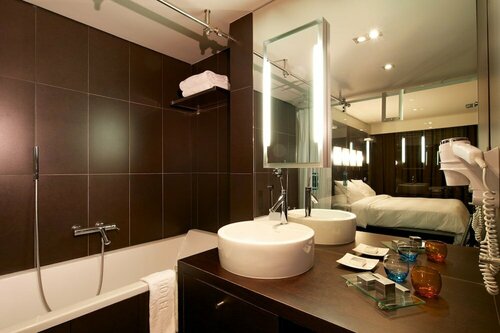 Гостиница Le Rex Hotel в Тарбе