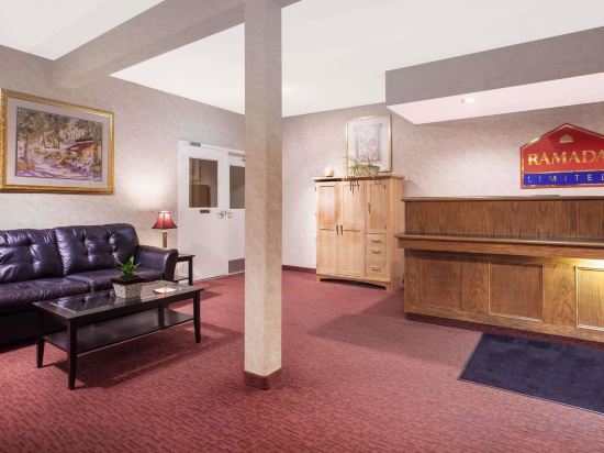 Фото Ramada Limited 100 Mile House