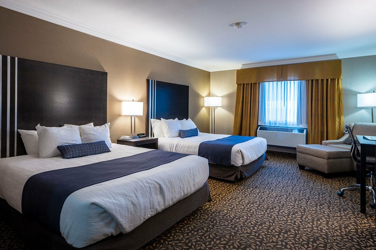 Фото Best Western Plus Fernie Mountain Lodge