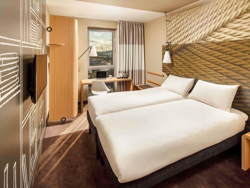 Фото Ibis London Canning Town