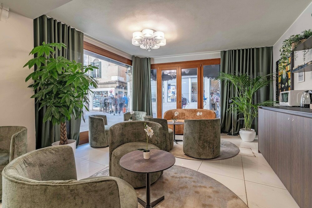 Фото Grifoni Boutique Hotel