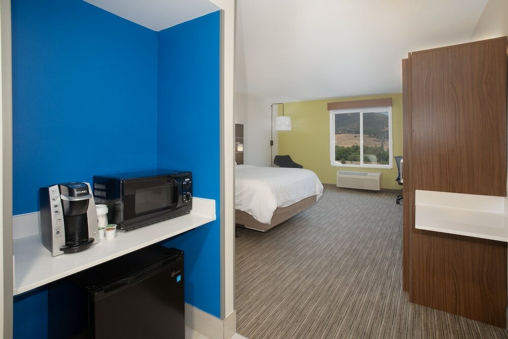 Фото Holiday Inn Express Yreka-Shasta Area, an Ihg Hotel