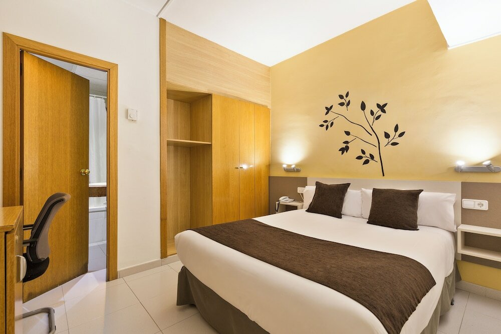Фото Hotel Travessera