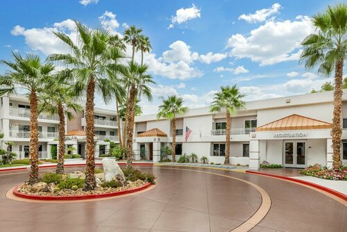 Внешний вид отеля Palm Canyon Resort в Палм-Спрингс, фото 2