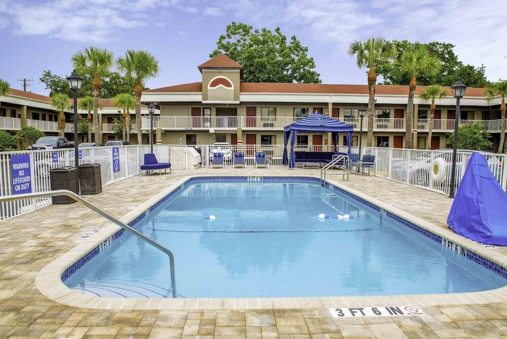 Фото Hotel South Tampa & Suites