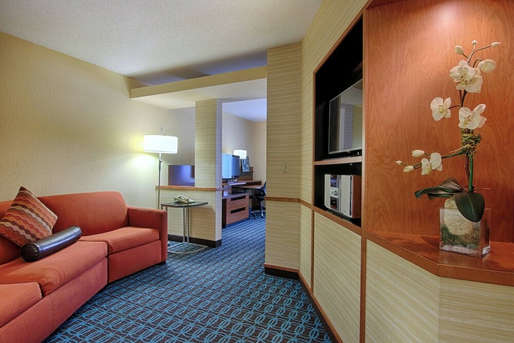 Фото Fairfield Inn & Suites Jacksonville Airport