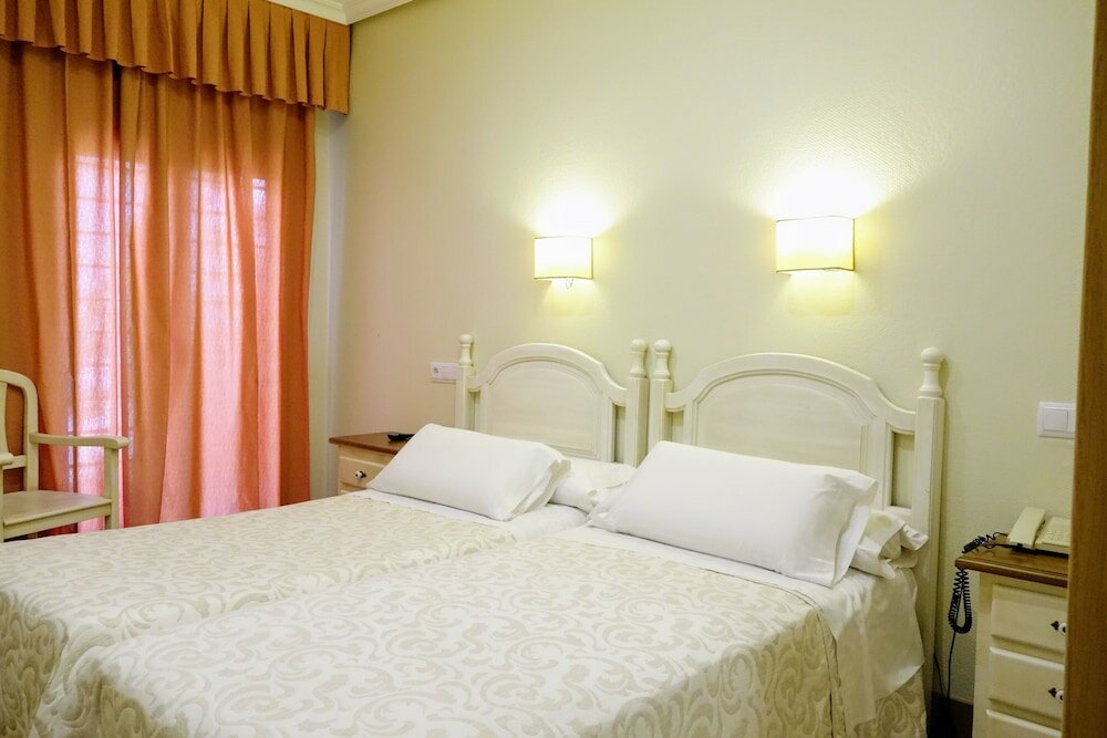 Фото Hostal Toledo