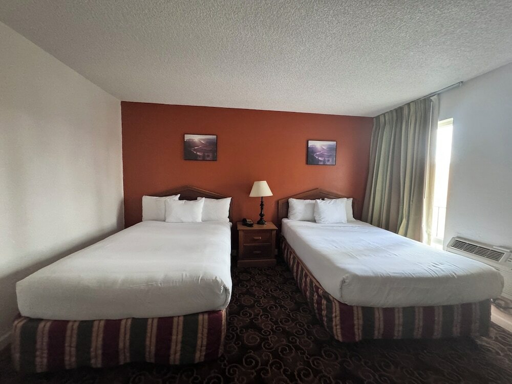 Фото Granada Inn