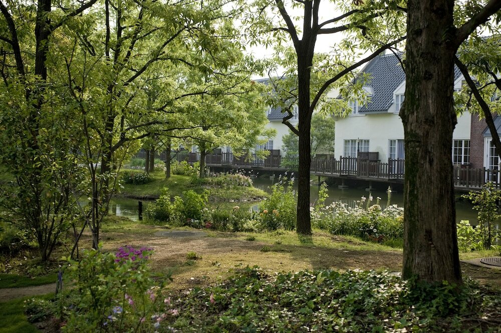 Фото Huis Ten Bosch Forest Villa
