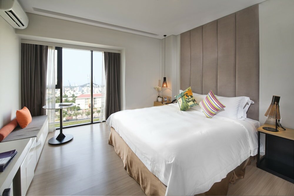 Фото Novotel Living Saigon South