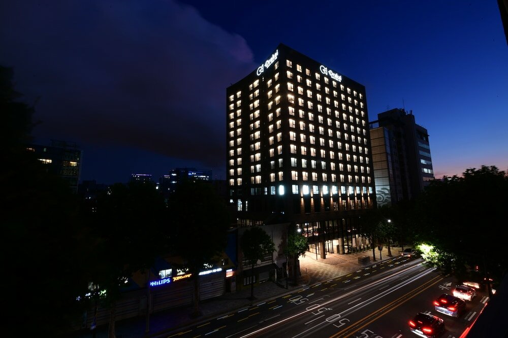 Фото отеля 1