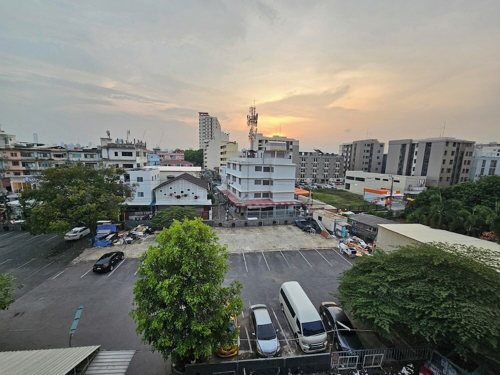 Фото The Park Residence at Bangkok