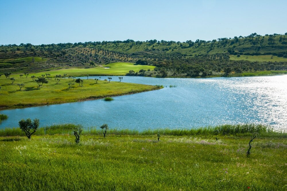Фото Nau Morgado Golf & Country Club