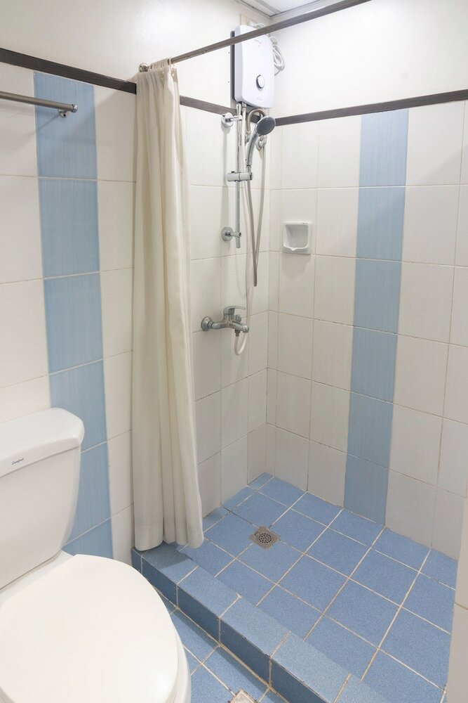 Фото Oyo 187 The Maxwell Hotel