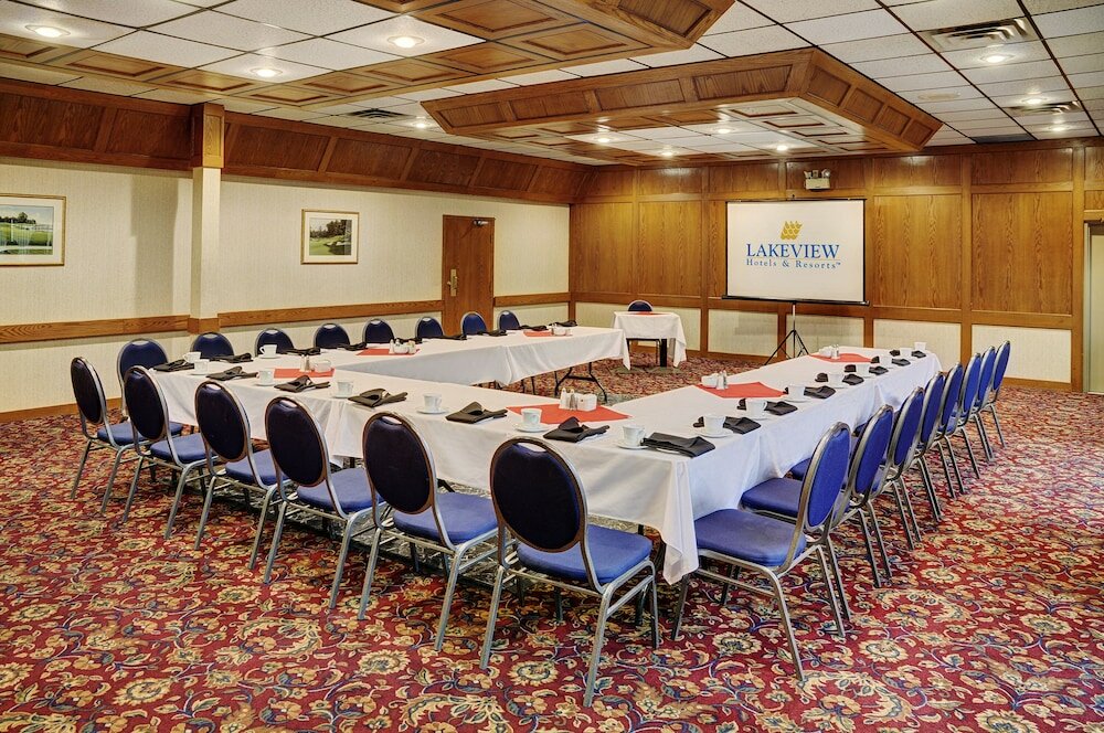 Фото Days Inn by Wyndham Drayton Valley