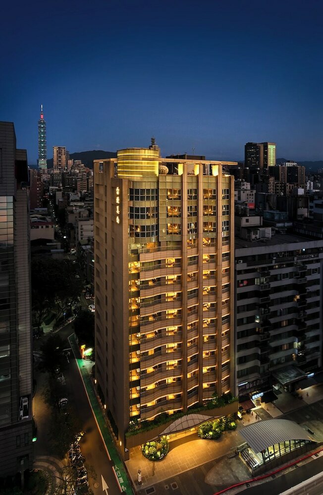 Фото Park Taipei Hotel