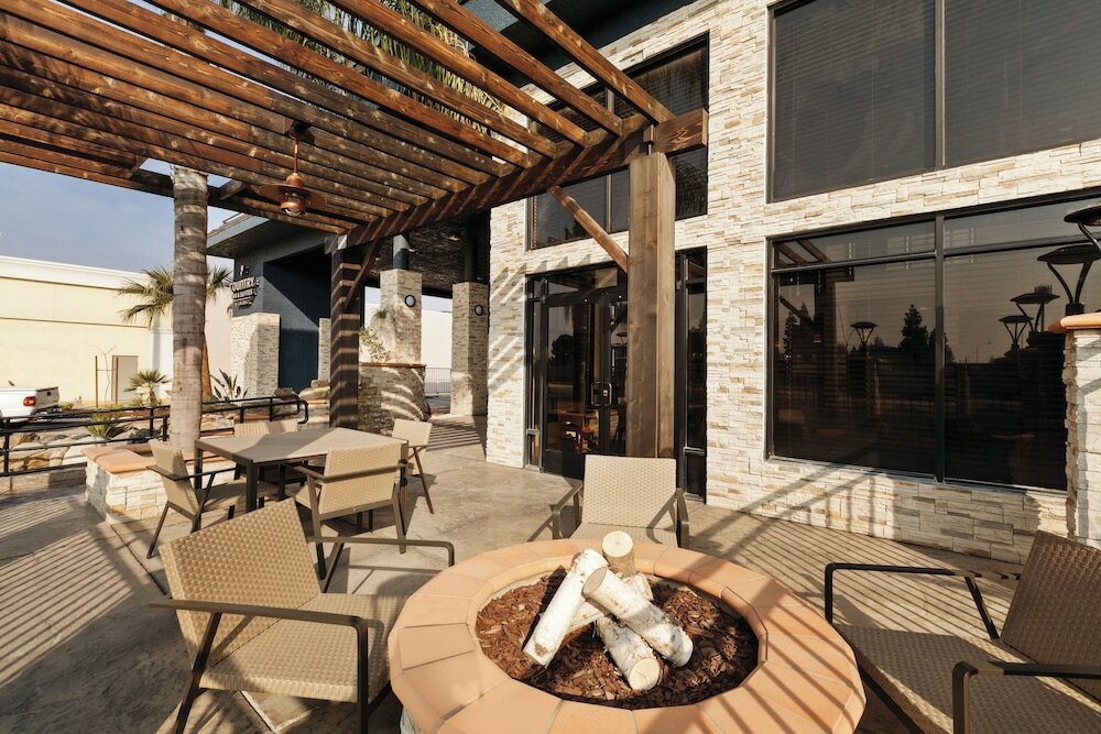 Фото Country Inn & Suites by Radisson, Bakersfield, Ca
