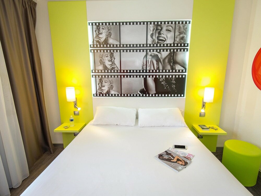 Фото Ibis Styles Cannes le Cannet 