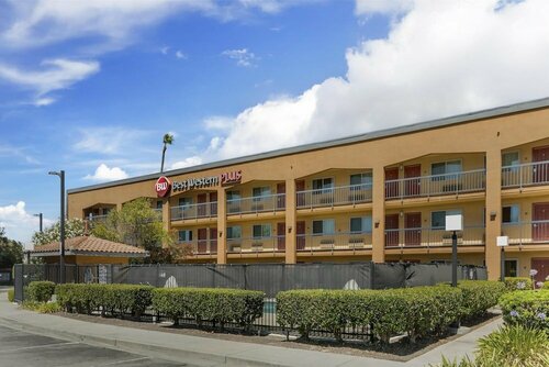 Внешний вид отеля Best Western Plus Pleasanton Inn в Плезантоне, фото 4
