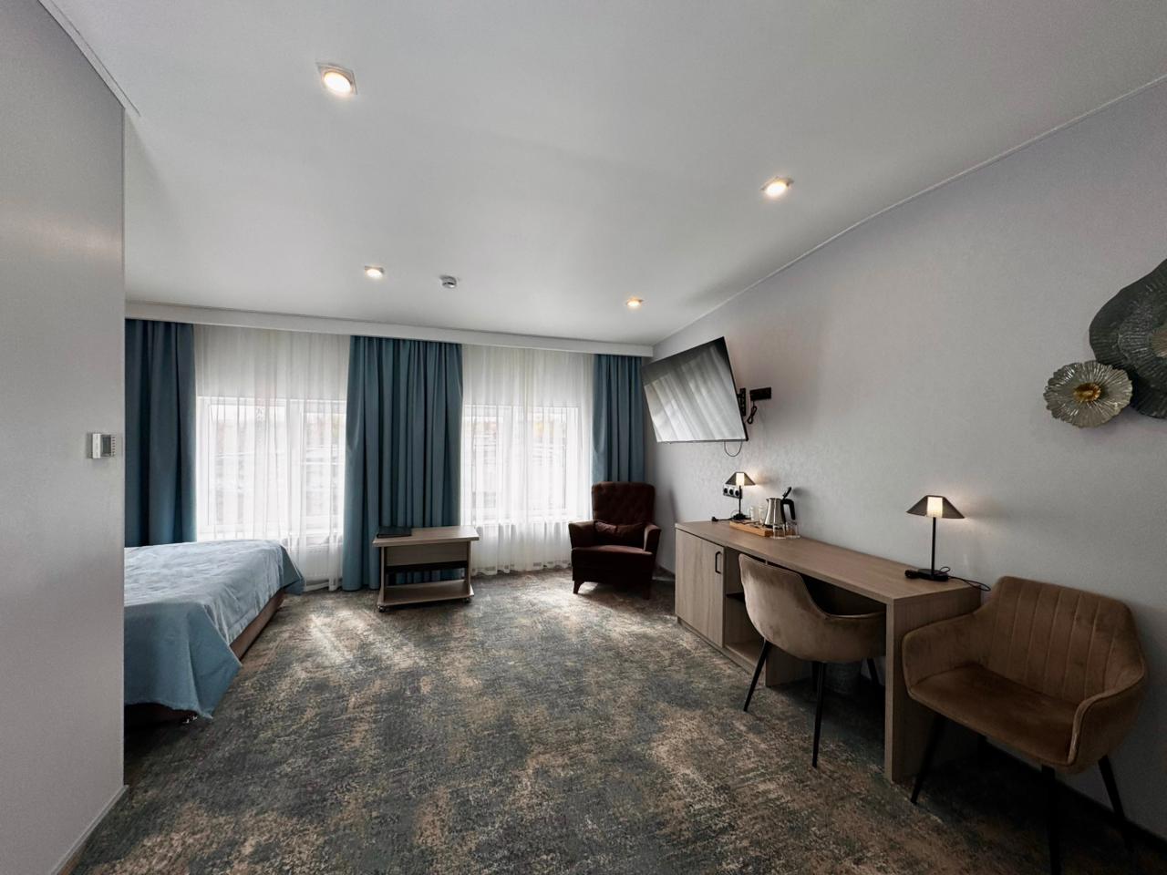 Фото Петровский