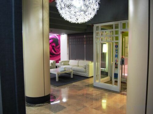 Внешний вид отеля Hotel Río Arga в Сарагосе, фото 5