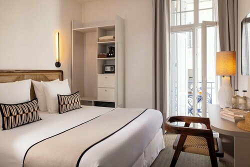 Внешний вид отеля Yelo Belle Epoque powered by Sonder в Каннах, фото 4