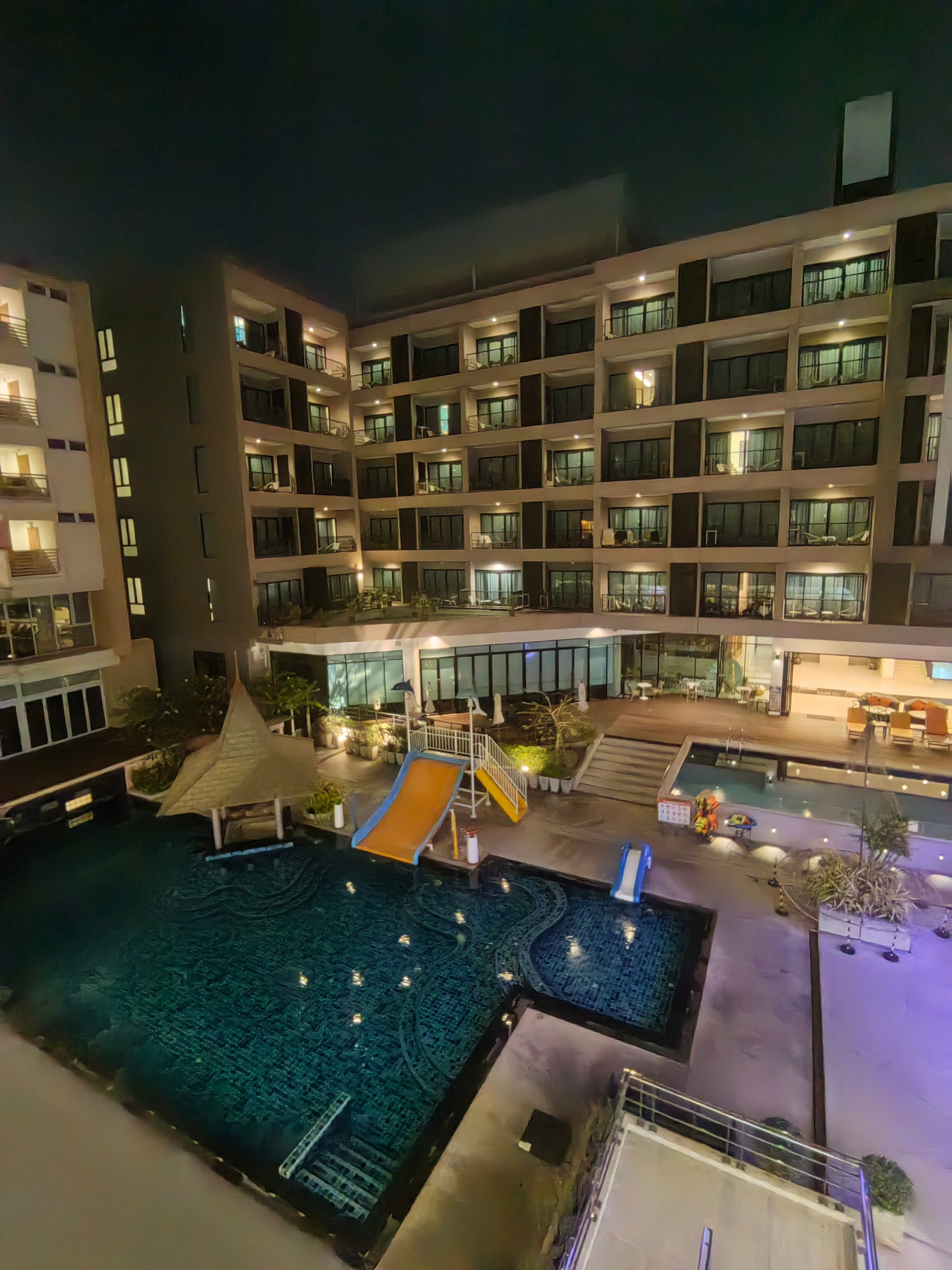 Фото Hotel J Pattaya